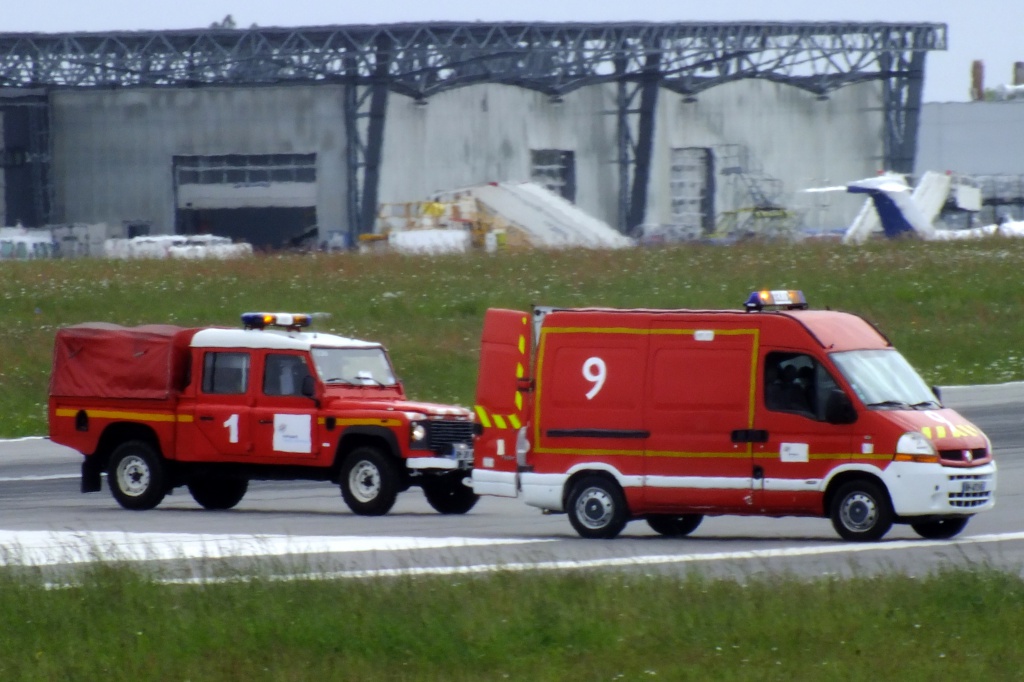 [SSLIA] Les Pompiers de Nantes-Atlantqiue... - Page 2 539838Main9044