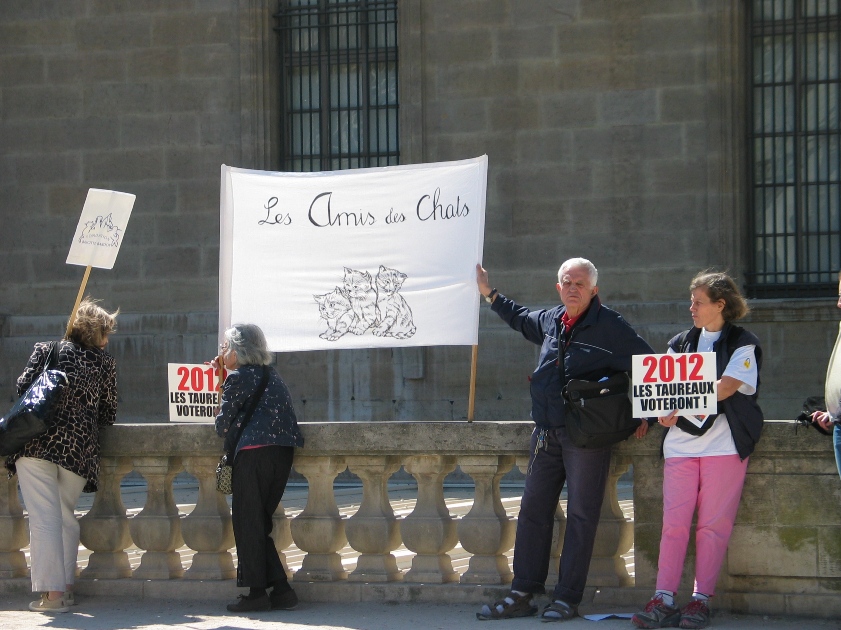 03 - Manifestation du 28 mai 2011 à Paris pour le retrait de la Corrida au Patrimoine Français. 541569IMG5178