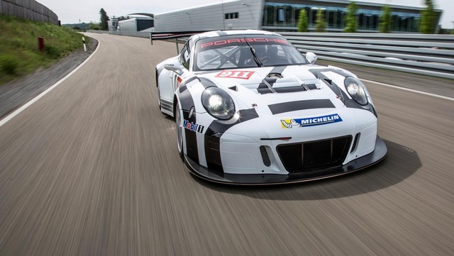 Porsche dévoile officiellement sa nouvelle 911 GT3 R 542967PorscheAG911GT3R20155