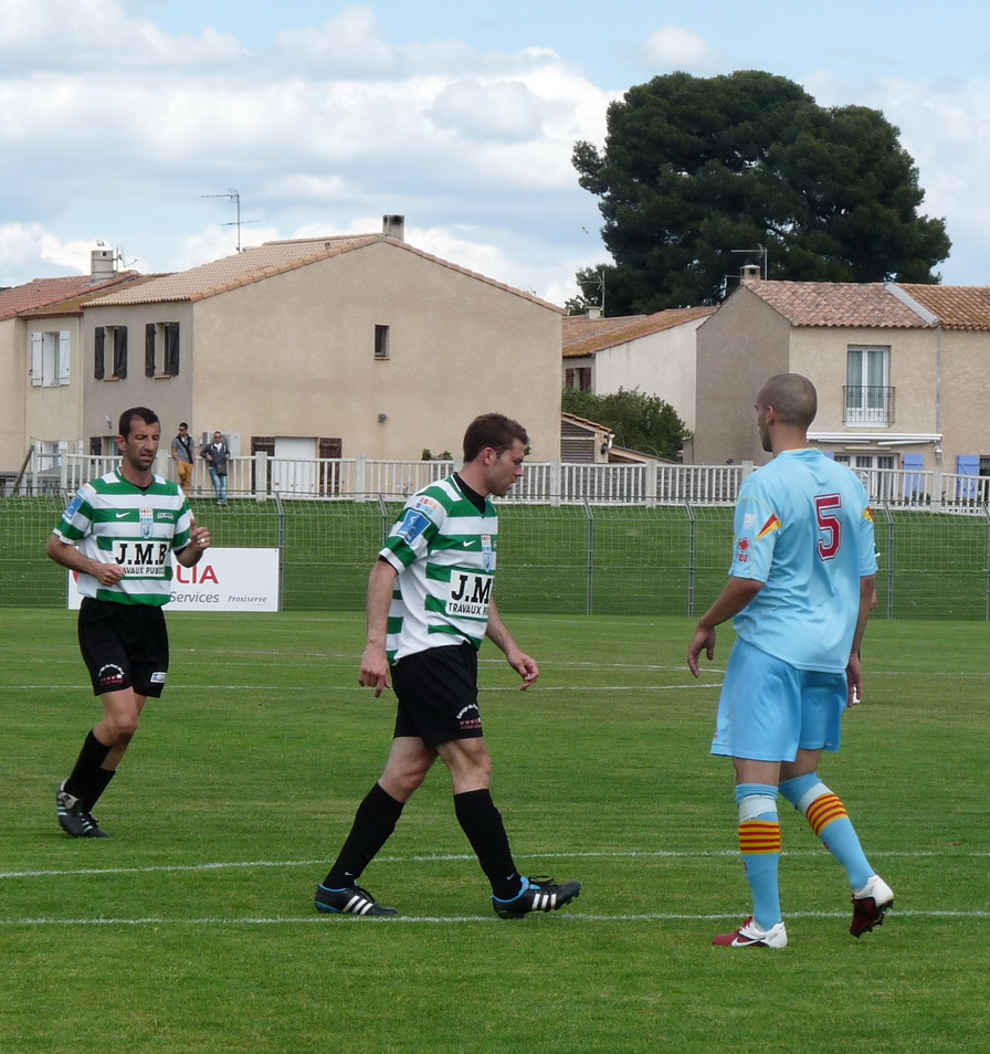 CETTE ( SETE ) ILE SINGULIERE REVIENT EN ( CHAMPIONNAT  DE)  FRANCE DE FOOTBALL AMATEUR  CFA 2 !!!!!!! - Page 3 546135Photo077