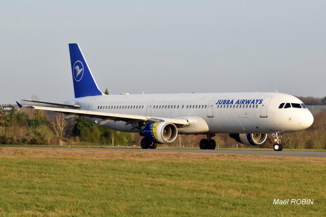 [26/12/2015] Airbus A321-100 (F-GYAN) Jubba Airways 547183decembren5090