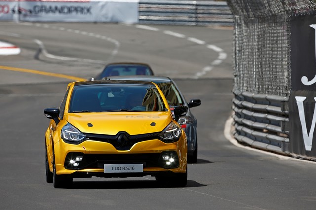 Clio R.S.16 - Le Savoir-Faire De Renault Sport Concentré Dans Un Concept-Car  5542967878916