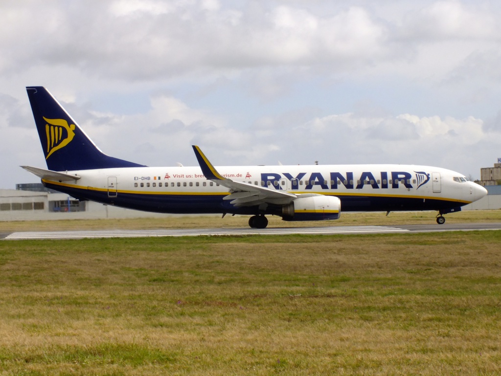 [22/03/2014]737-800 Ryanair (EI-DHB) patché ''Visit Us''  573057Marsn5207