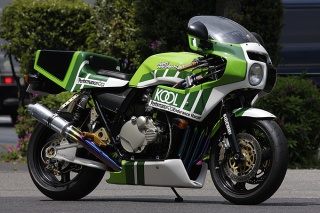 Racer, Oldies, naked ... TOPIC n°2 - Page 31 573167KawasakiZRX1200PerformanceReplica01