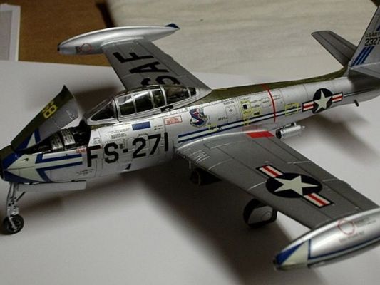 F 84G Thunderjet Italeri 1/72 586895f84tam