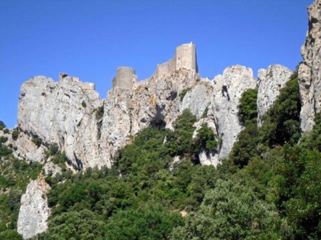 Le sentier Cathare 588743Peyrepertuse