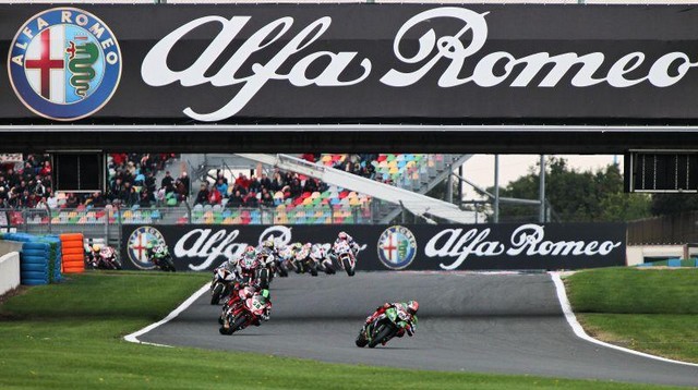 Alfa Romeo de nouveau en piste en 2014 avec le Championnat moto SBK  593734131008ARSBKMAGNYCOURS2