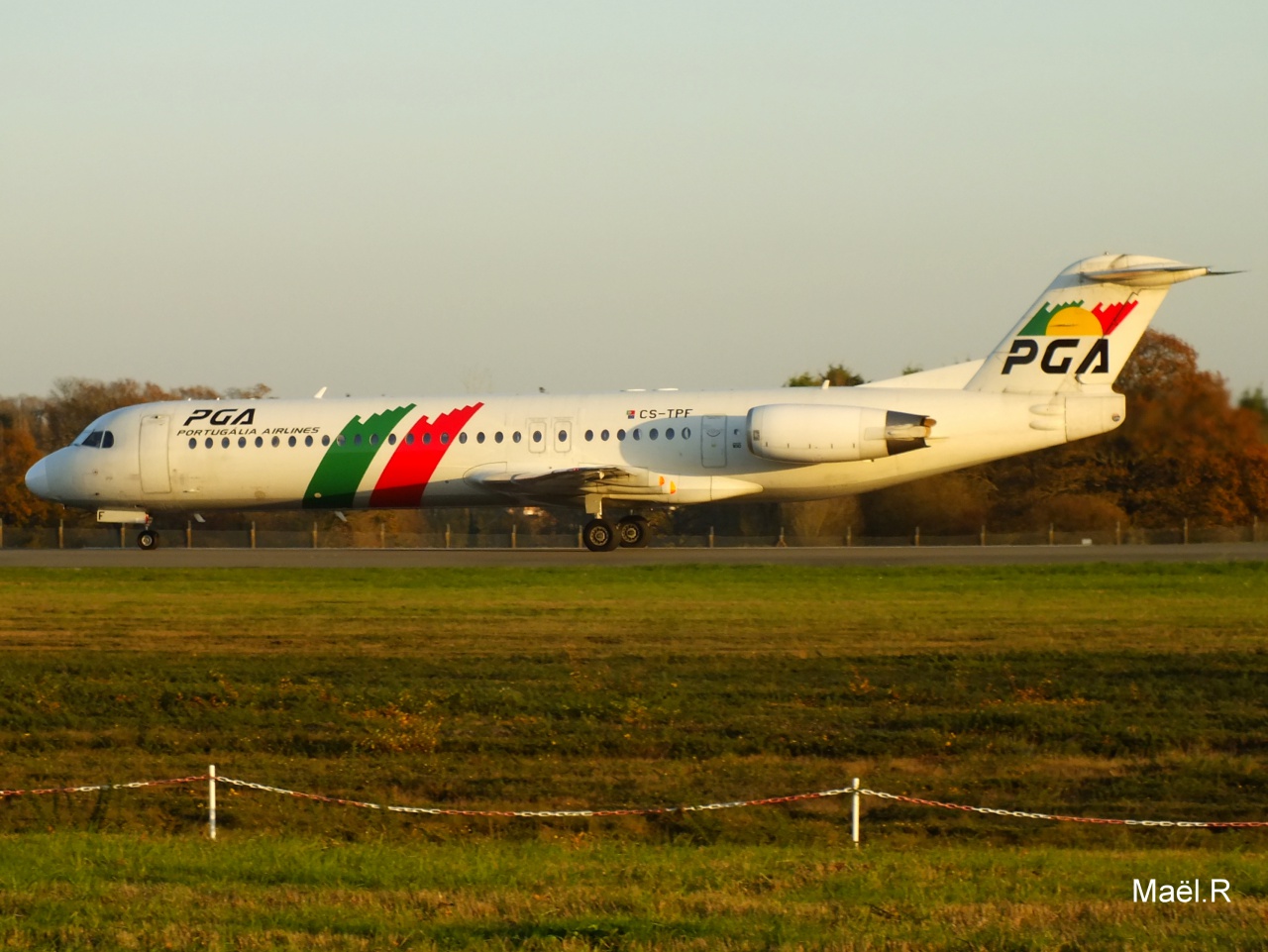 [21/10/2014] Fokker 100 (CS-TPB) Portugalia 598487Novembren2116