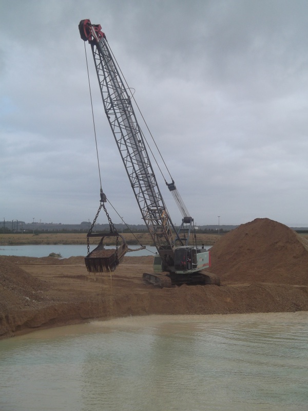 Grues drague grands allongements 599705vaclucas044