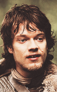 Alfie Allen 611250alfie3