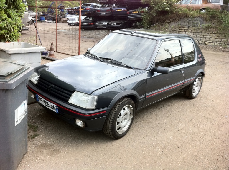 Les GTI que vous croisez... - Page 2 616689IMG2825