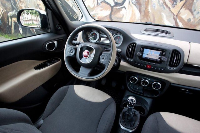 Fiat 500 L Living : la 5+2 places la plus compactes du marché  624501Fiat500LLiving11