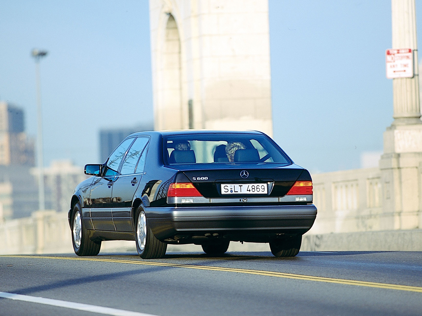 les plus belles photos de Mercedes-Benz classe S w140 et c140... juste pour rêver et pour le plaisir des yeux - Page 4 630220mbw140bellephoto0092