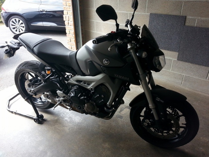 Photos de toutes les Yamaha MT-09 du forum ! :) 634637YGuerillazoul