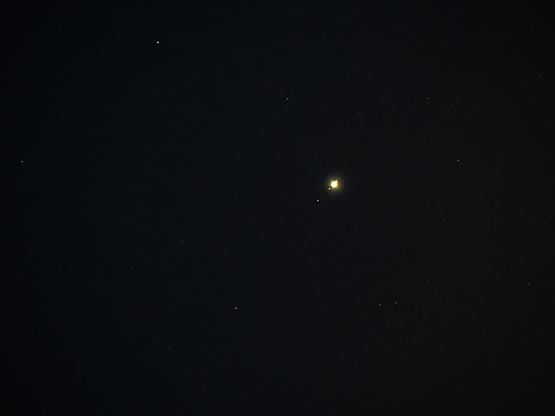 Lune, Jupiter, Orion et sa nébuleuse 637242P1160750Modifier11
