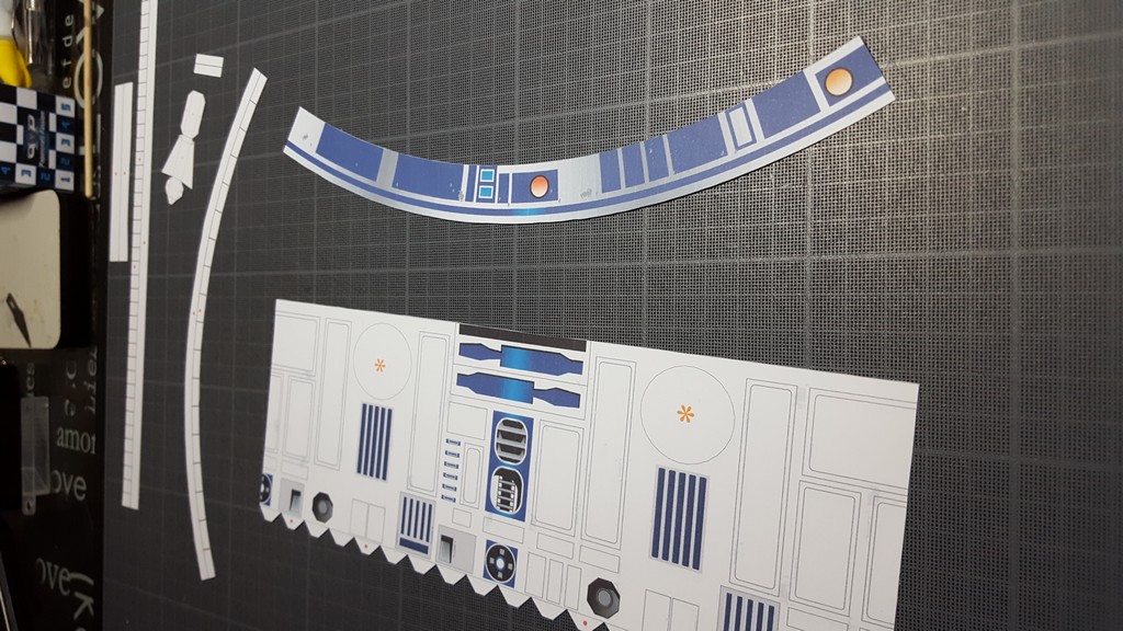 [TERMINE] R2-D2 Paper-Replika Version Vincent 63940820170119191249