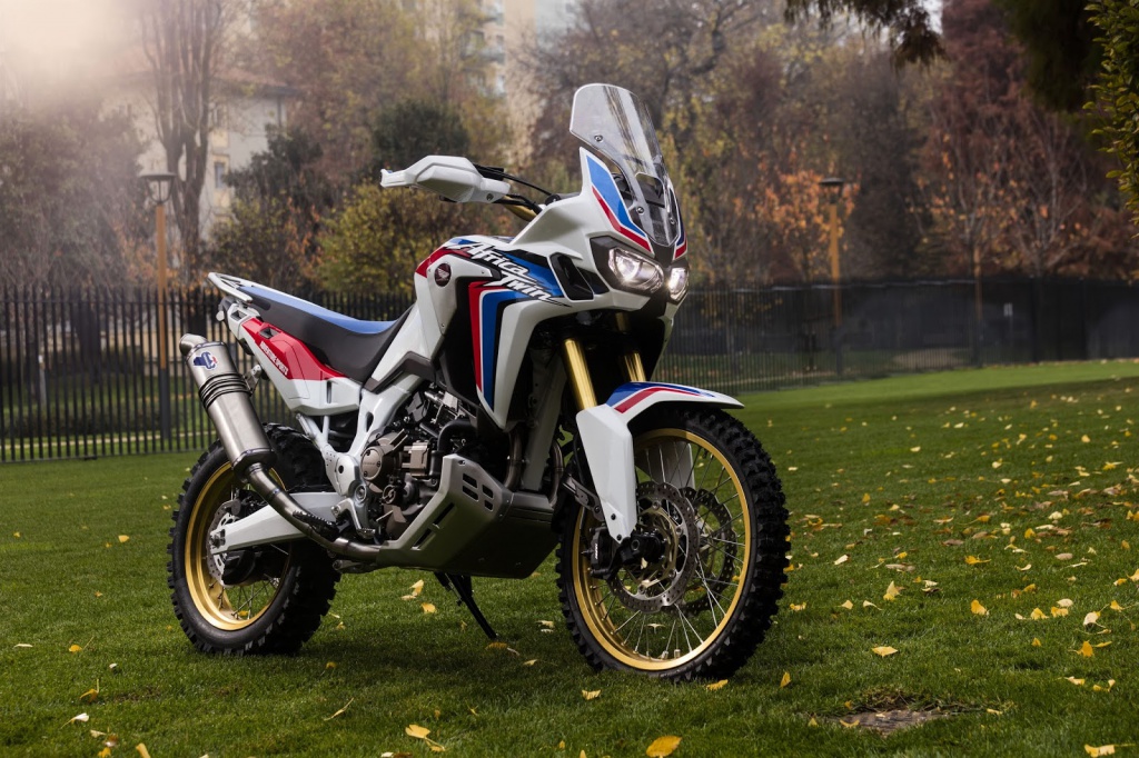 (57) Présentation AFRICA TWIN CRF 1000 ACTION MOTO Hauconcourt (METZ) 64673668342AfricaTwinAdventureSportsConcept