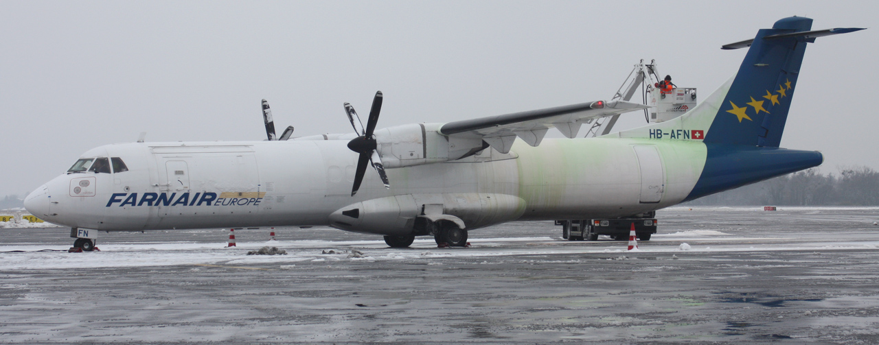 Spotting du 18/01/2013: Sous la neige...  649135IMG2975