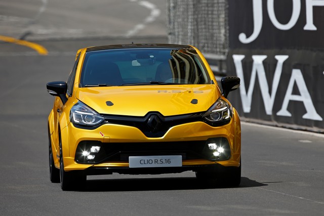 Clio R.S.16 - Le Savoir-Faire De Renault Sport Concentré Dans Un Concept-Car  6497417879116