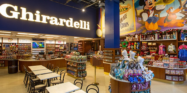 Disney's Soda Fountain & Studio Store devient Ghirardelli Soda Fountain and Chocolate Shop 653073ghi3