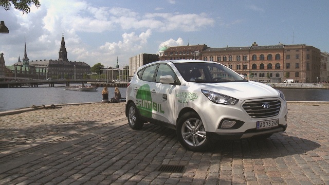 Hyundai Motor livre les 15 premières ix35 Fuel Cell en Europe 655598ix35FuelCell