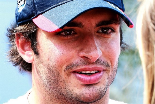 Carlos Sainz rejoint Renault Sport Formula One Team pour 2018  657591211969232017CarlosSainzchezRenaultSportFormulaOneTeam