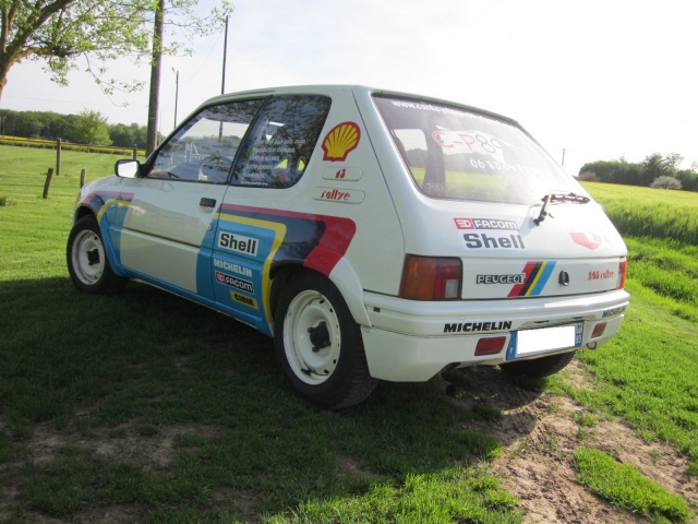 205 Rallye 1988 et 205 mi 16 piste - Page 2 657860IMG3672