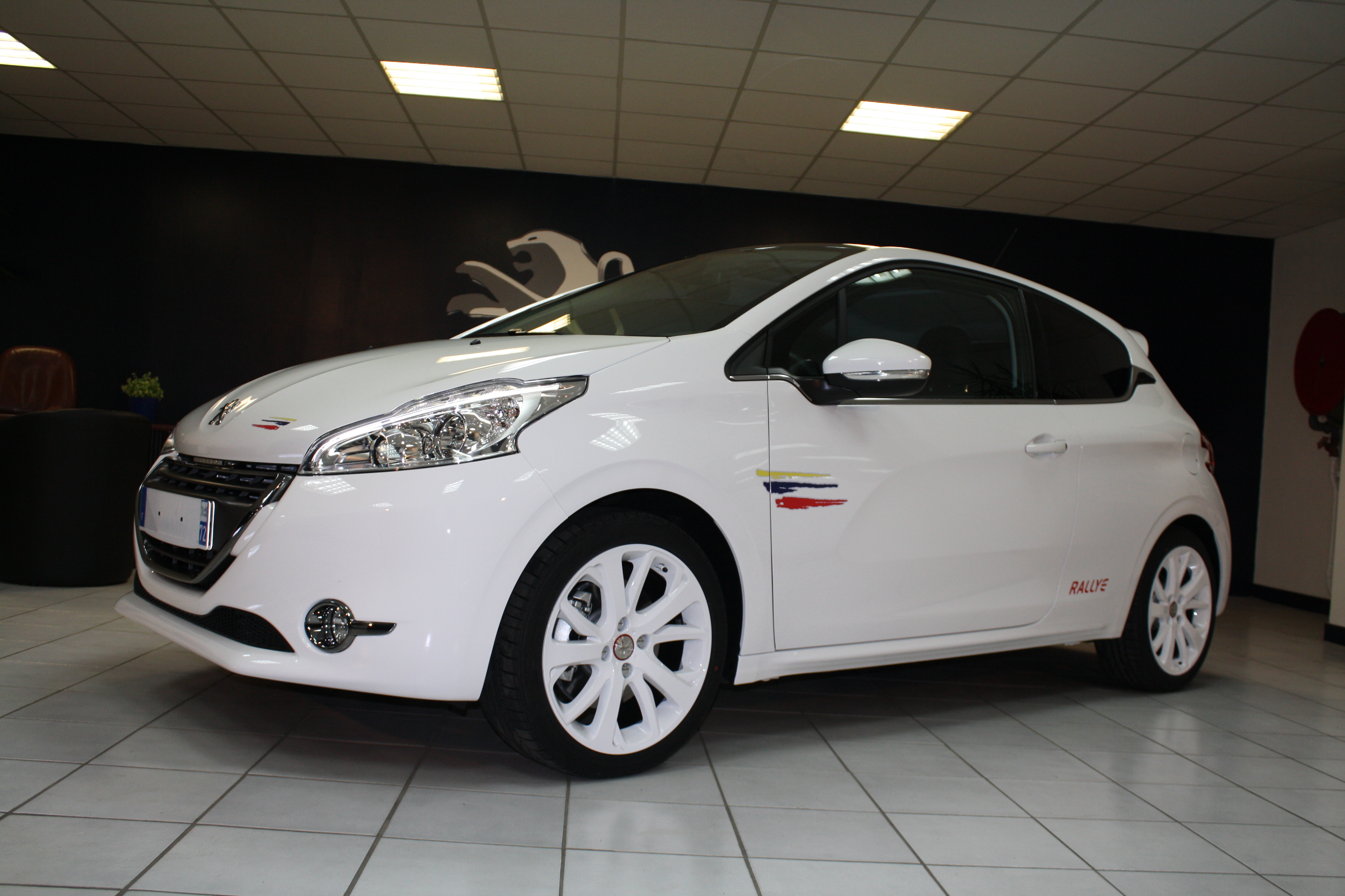 Peugeot 208 Rallye 658934208Rallye003