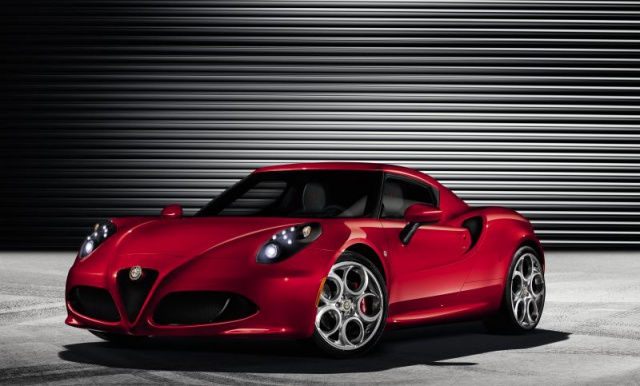 Salon de Genève 2013 : Alfa Romeo 4C (première photo de l’intérieur)  660958alfaRomeo4C10