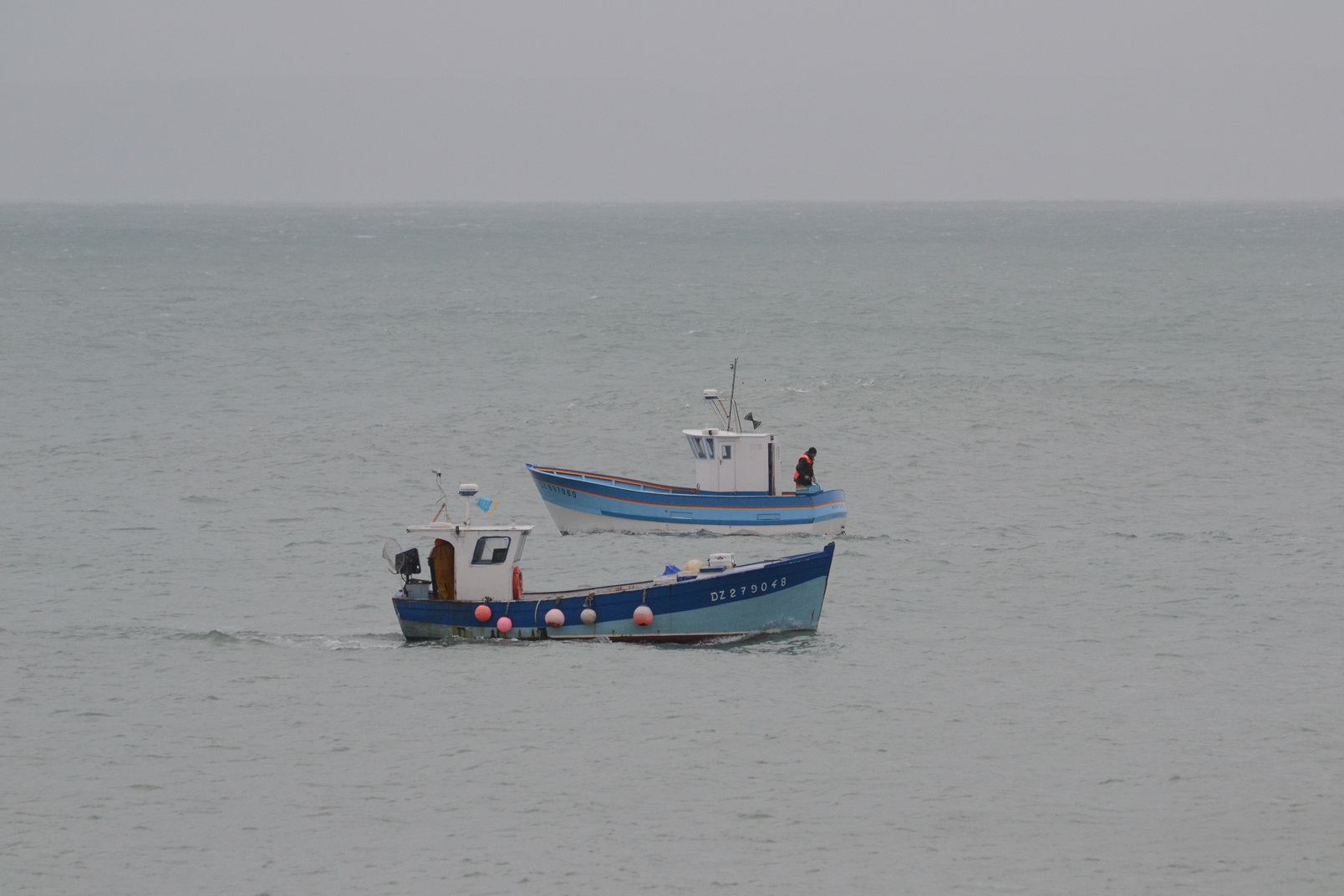 [VIE DES PORTS] Quelques bateaux de pêche (sur nos côtes Françaises) - Page 20 661325DSC0179