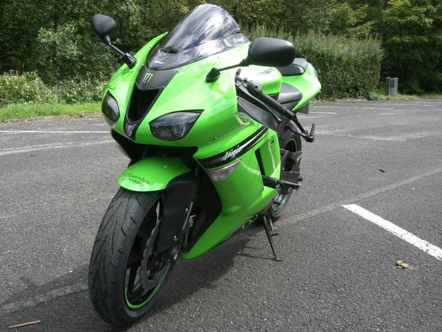 Zx6r 2008 vert 661759CIMG0202