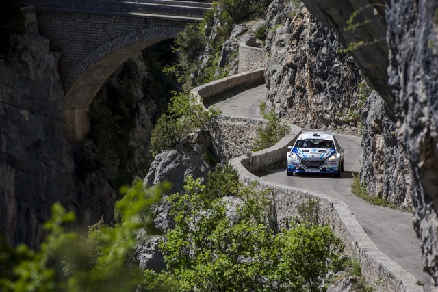 SUAREZ POURSUIT SON APPRENTISSAGE EN WRC 2, CARELLA S’IMPOSE EN 208 RALLY CUP ! 6715515741698ecbbff