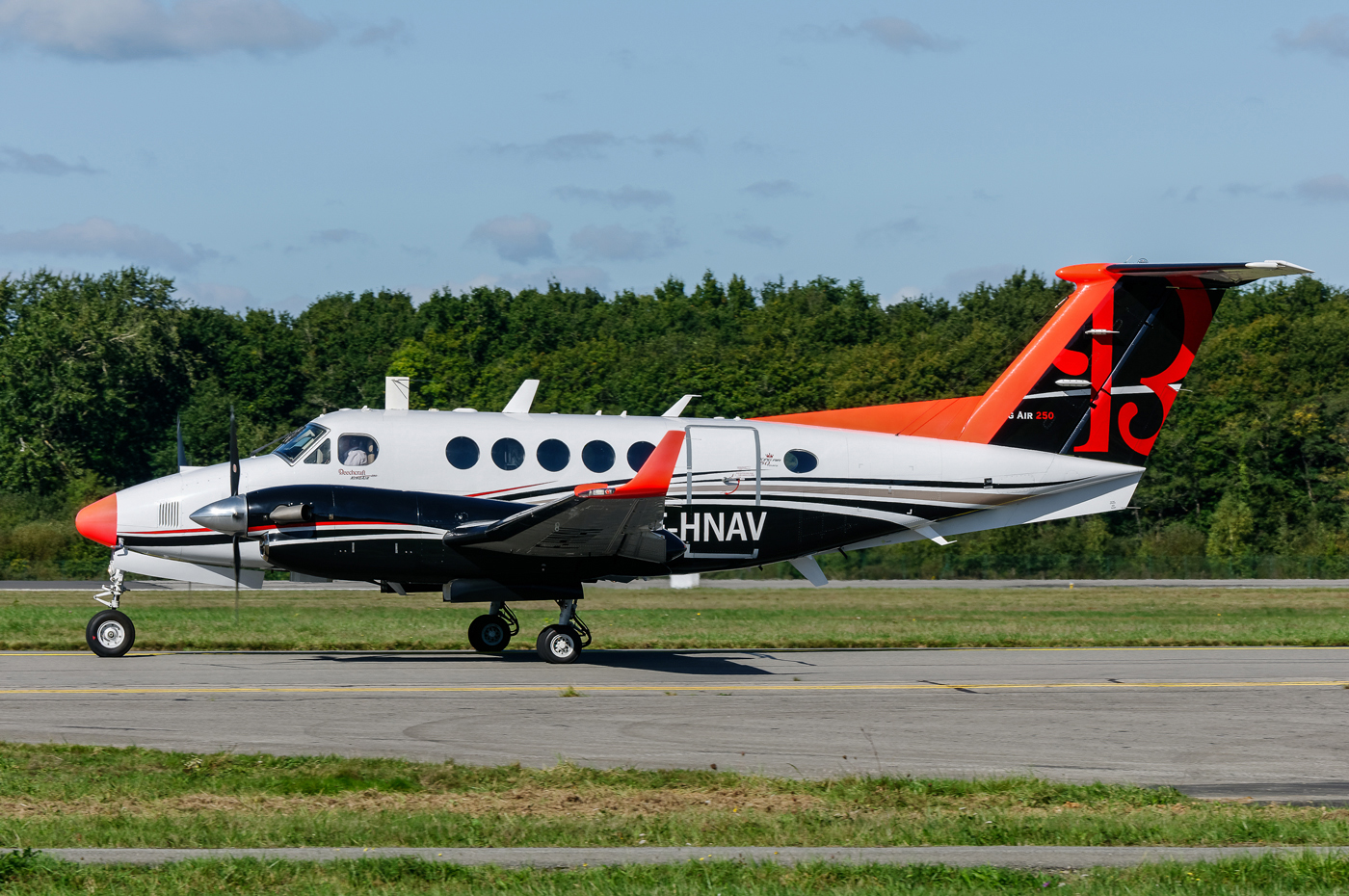 Nantes - Nantes Atlantique LFRS/NTE Octobre 2017   672100FHNAV20171003NANTES4