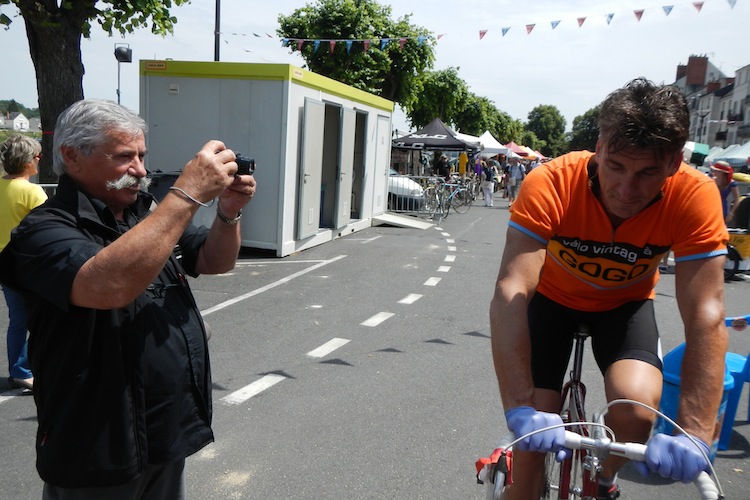 LE STAND VELO VINTAGE A GOGO A L'ANJOU VELO VINTAGE 2015 les gogo en force ! - Page 13 675786DSCN5947