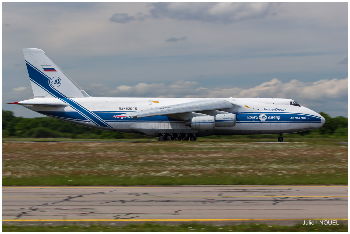 [27/05/2016] Antonov An124 (RA-82046) Volga-Dnepr Airlines   680471201605271080