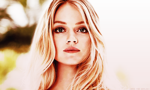 Lindsay Ellingson 692295L40