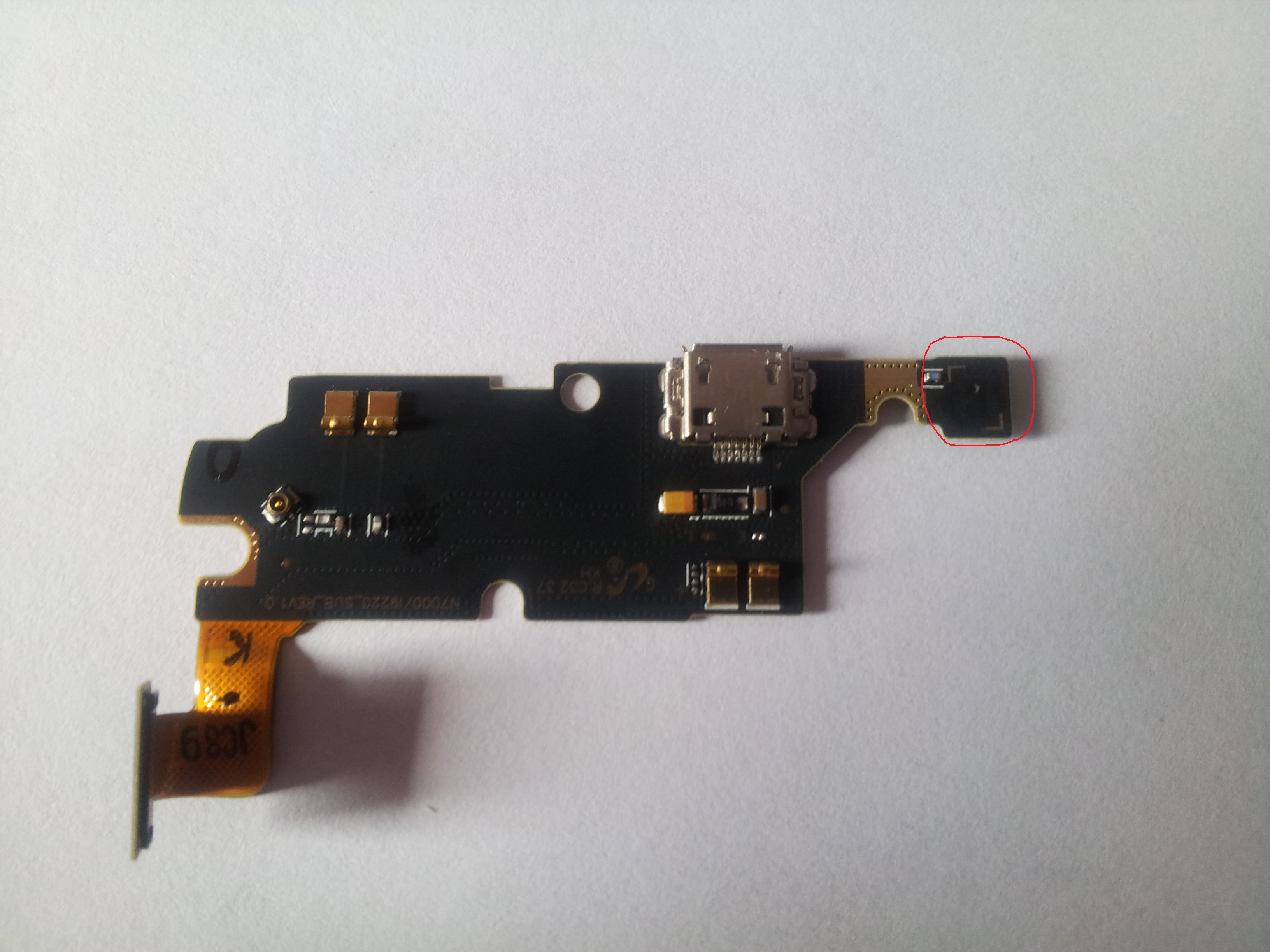 [TUTO et ASTUCE] Remplacement de la NAPPE CONNECTEUR DE CHARGE MICRO USB GT-N7000 - Page 5 69748120130526160842