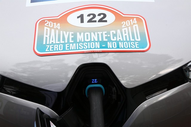 Renault ZOE remporte le 5ème Rallye Monte-Carlo ZENN 699602RenaultZoeMonteCarlo11