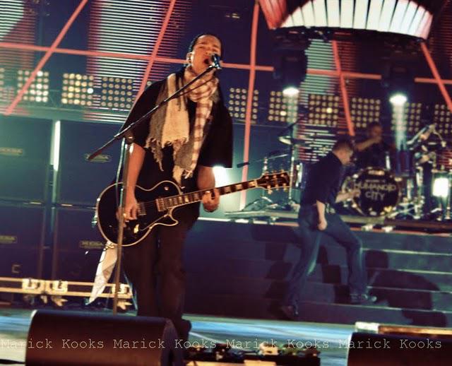 Tokio Hotel et les Muz TV en Russie le 03.06.2011 - Page 2 7037312