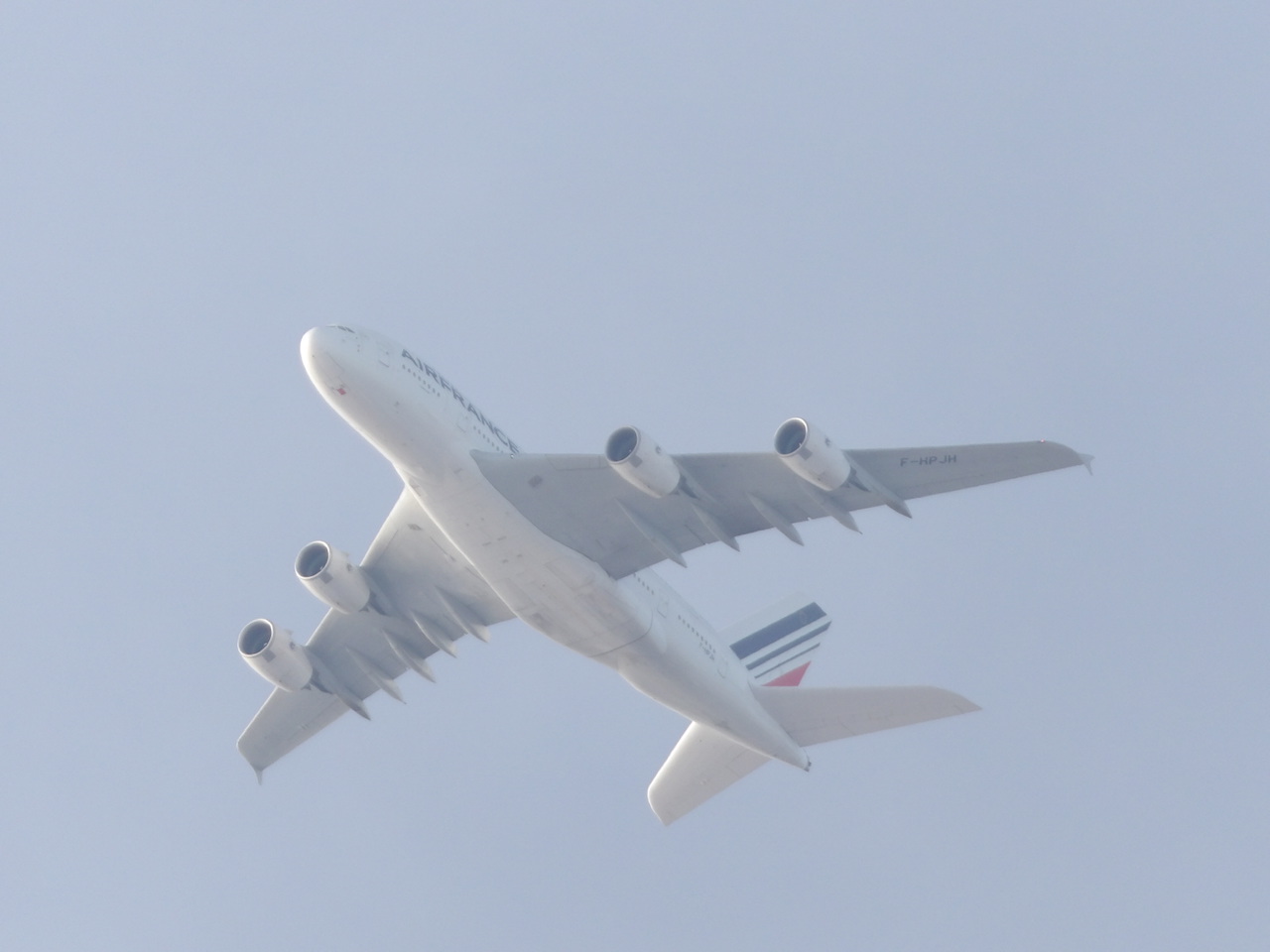 AIRBUS A380 704129A380FHPJH3