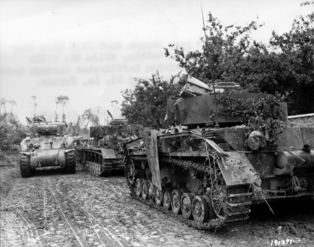 Normandie 44': Traffic Jam à Saint Fromond. 71098201StFromond9Juillet1944Dio