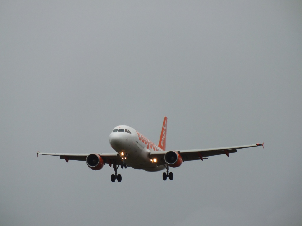 Spotting du 29/12/12: ERJ170 Regional s/c...  716192Decembren4122