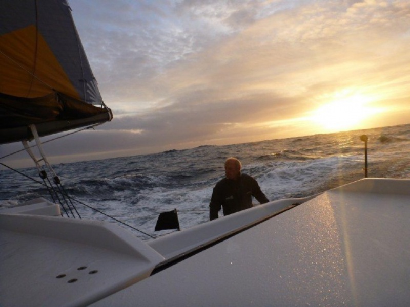 Le Vendée Globe au jour le jour par Baboune - Page 18 720512mikegoldingr6440