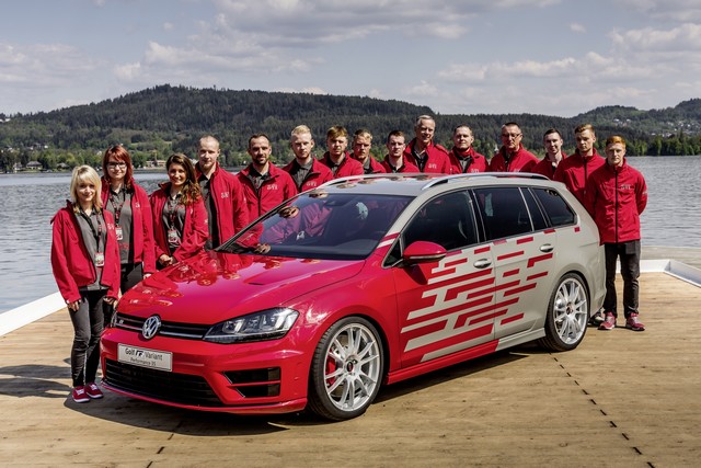 Les apprentis Volkswagen de Wolfsburg présentent leur Golf GTI Heartbeat de 400ch (295 kW) au Wörthersee  723531hddb2016al00841large