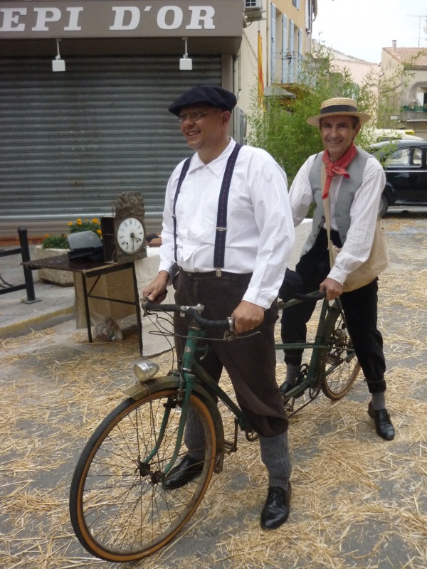 Défilé des vieux tracteurs 727861SENAS5Oct2014226