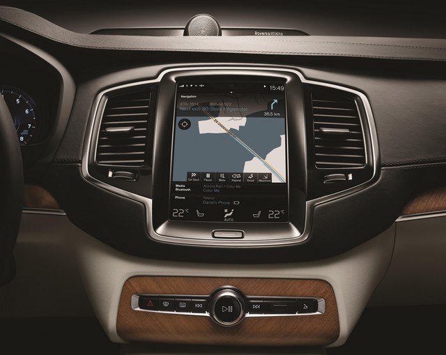 Volvo Cars Reçois Le Prestigieux Prix Du Constructeur Automobile De L'Année Des « Telematics Update » 732303147331NouveauVolvoXC90