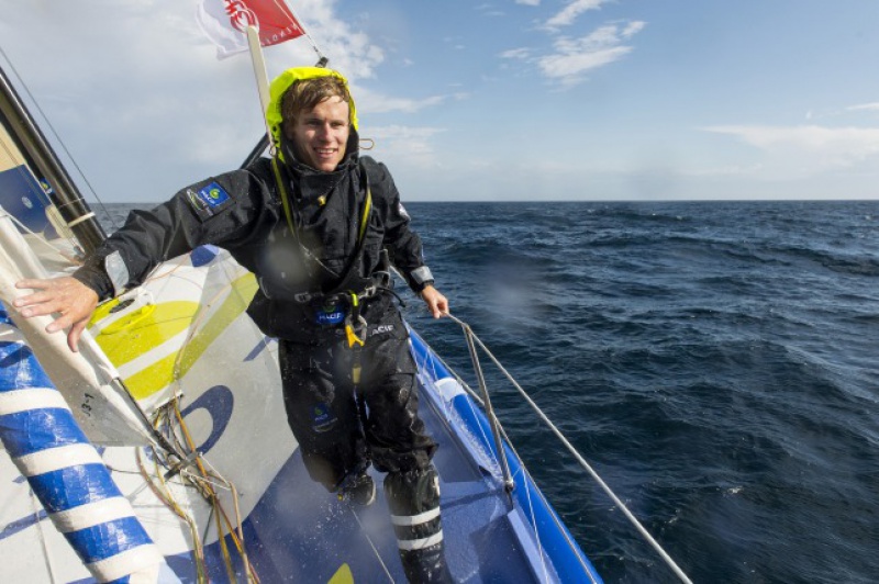 Le Vendée Globe au jour le jour par Baboune - Page 18 737361sailingprevendeeglobe2012penmarchfra23092012photovincentcurutchetdarkframedppivendeeglobeonr6440