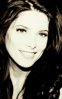 Ashley Greene 737618A19