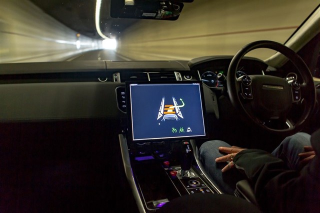 Jaguar Land Rover Soutient Le Plan De L'union Européenne D'harmonisation Des Technologies Des Véhicules Autonomes 750820JLRDrivingTowardsAutonomyAmsterdam3LowRes