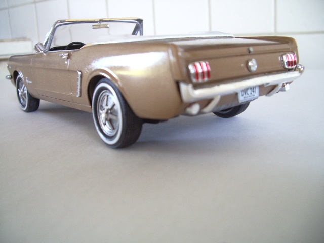 ford mustang 1966 convertible . 753733photosmaquetteetdecals018